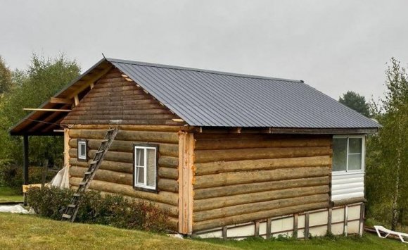 Профнастил ST15 Стинержи Graphite45 0,45 мм на кровле.